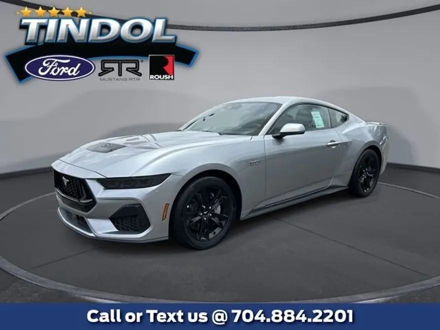 2025 Ford Mustang GT photo 1