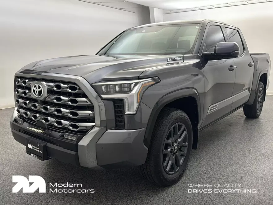 2025 Toyota Tundra Platinum photo 1