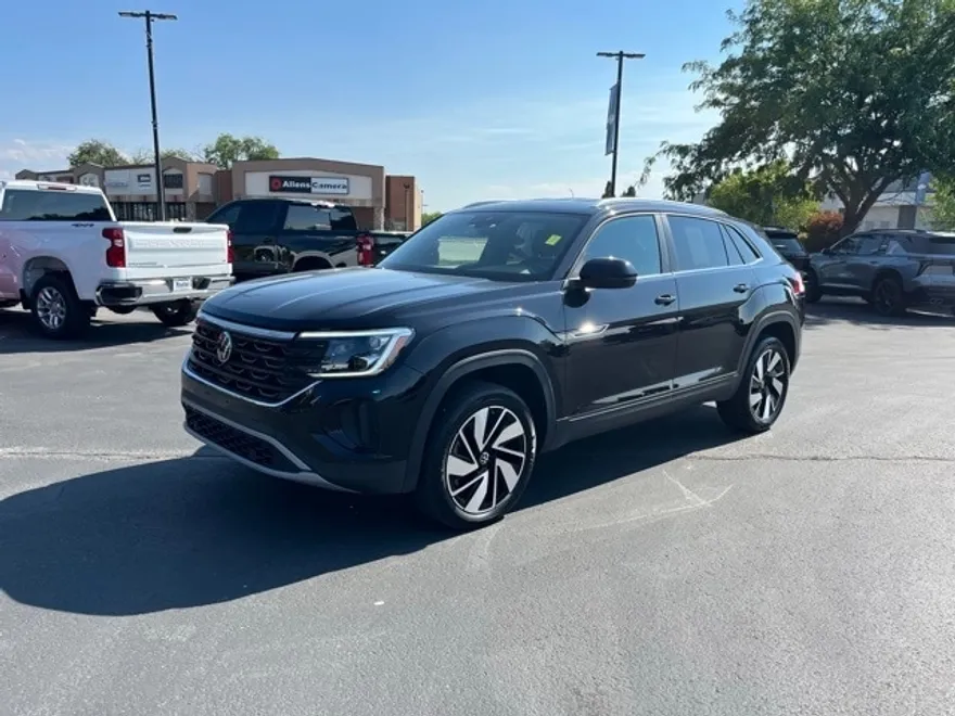 2025 Volkswagen Atlas Cross Sport SE Technology photo 1