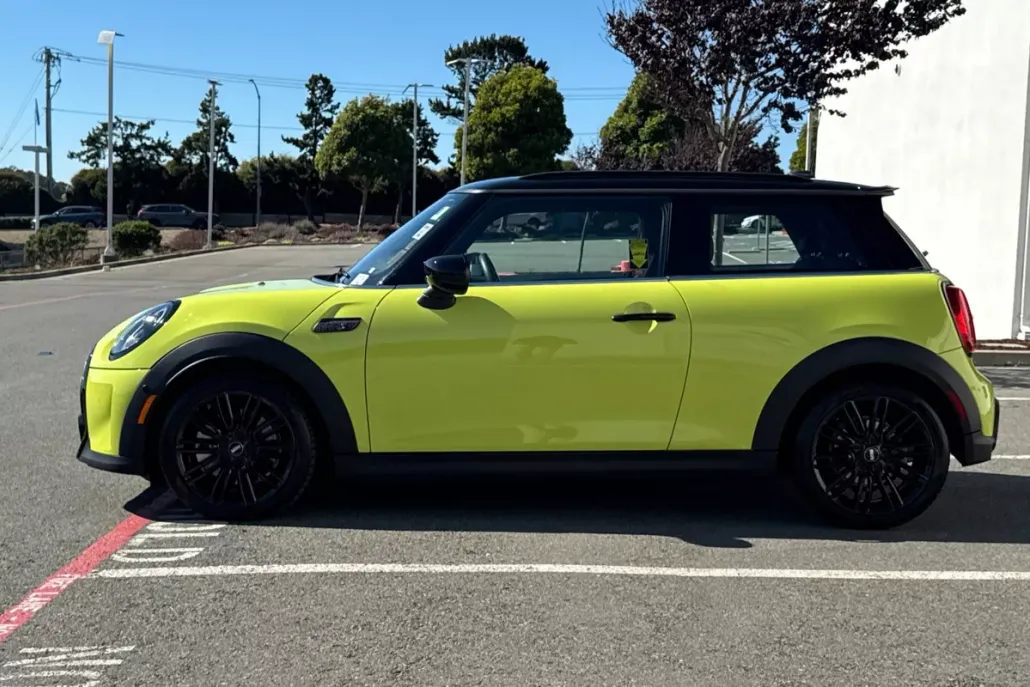 2023 Mini Cooper 2 Door Hardtop S photo 1