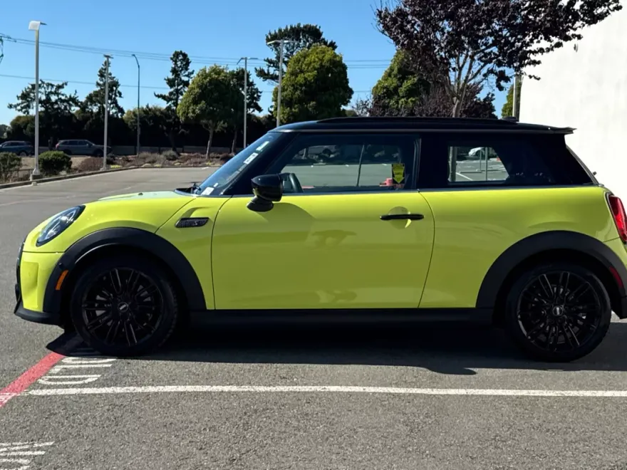 2023 Mini Cooper 2 Door Hardtop S photo 1