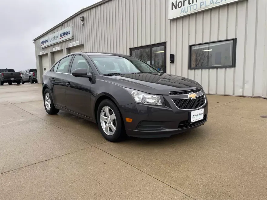 2014 Chevrolet Cruze photo 1