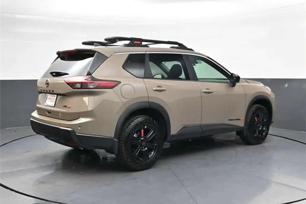 2025 Nissan Rogue photo 1