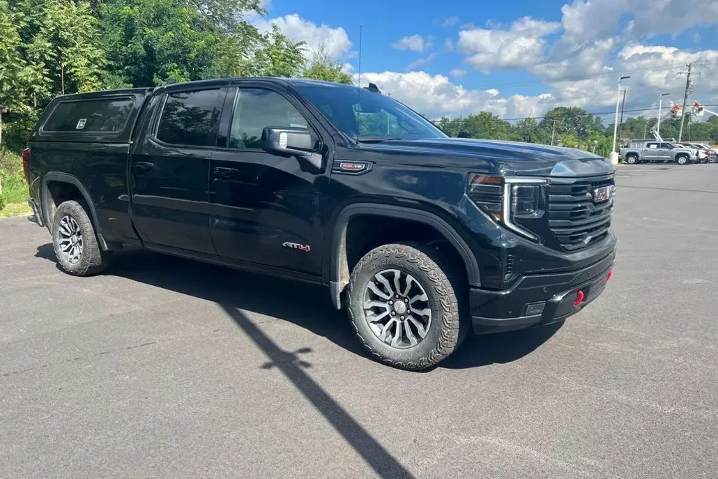 2023 Gmc Sierra 1500 AT4 photo 1