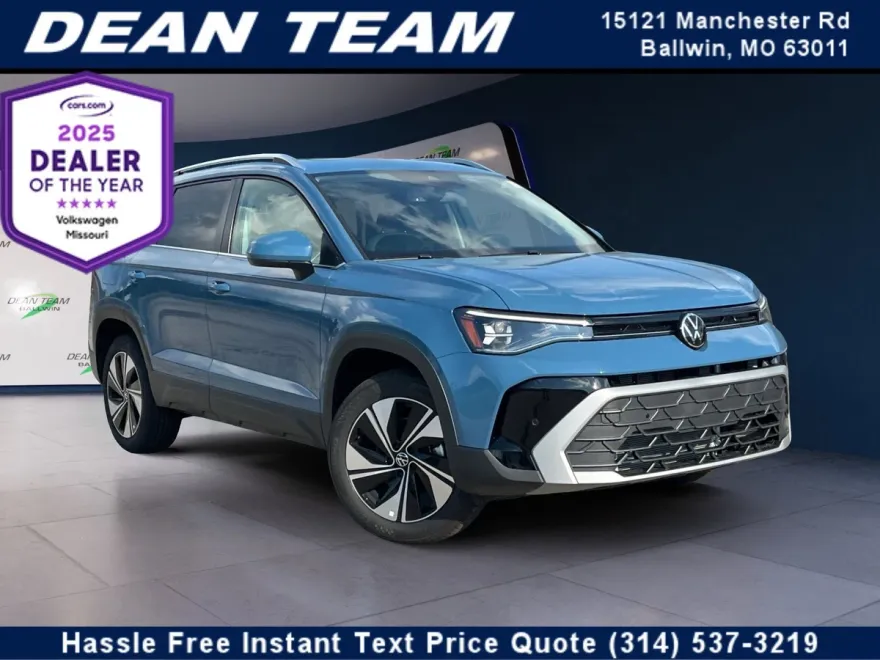 2025 Volkswagen Taos SE photo 1