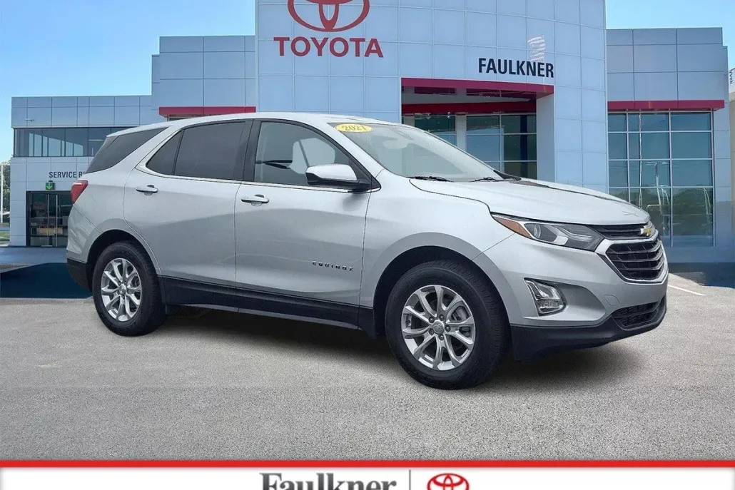 2021 Chevrolet Equinox LT photo 1