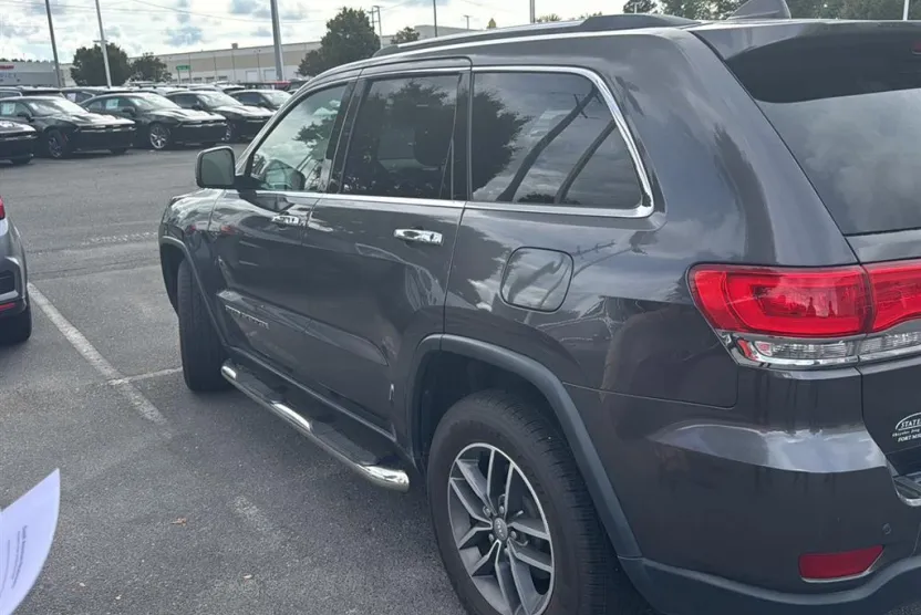 2018 Jeep Grand Cherokee Limited photo 1