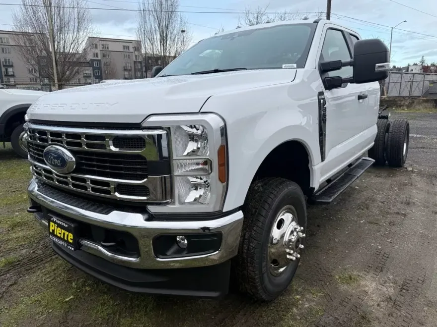 2024 Ford F-350 photo 1