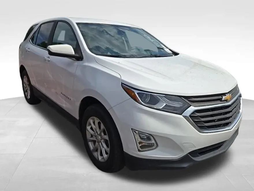 2021 Chevrolet Equinox LT photo 1