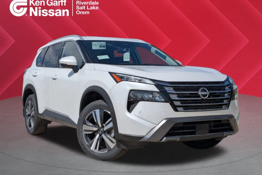 2025 Nissan Rogue SL photo 1