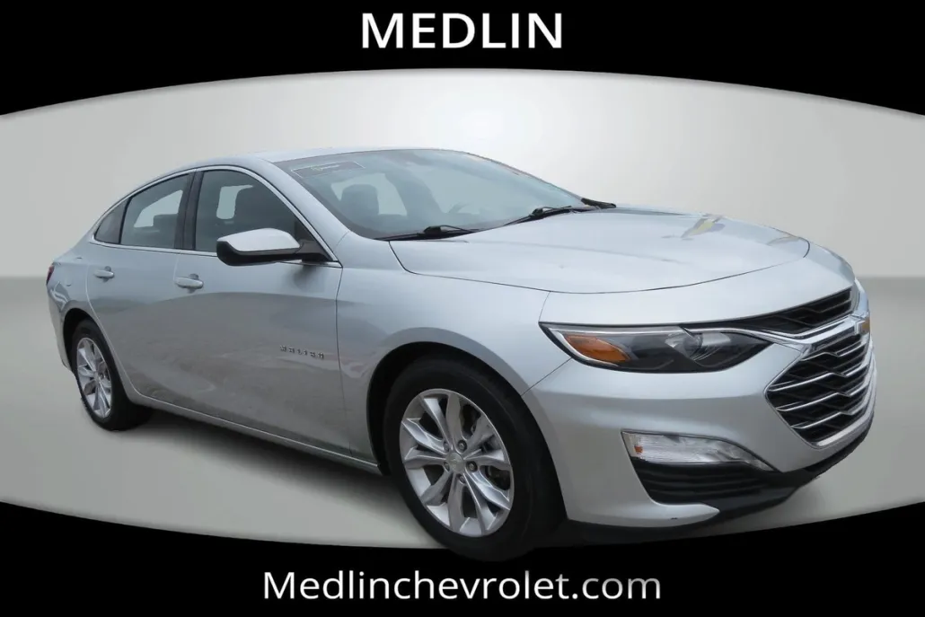 2021 Chevrolet Malibu 1LT photo 1