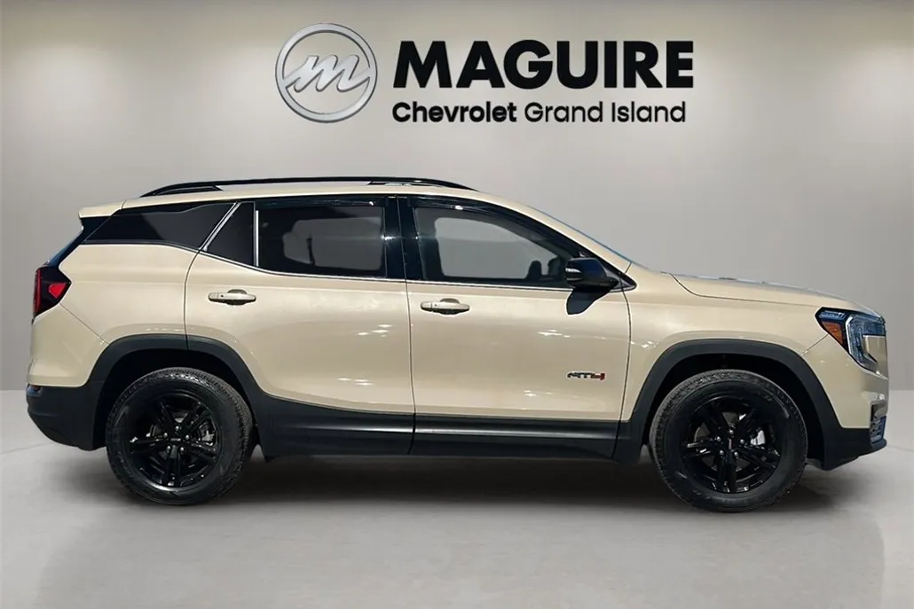 2022 Gmc Terrain AT4 photo 1