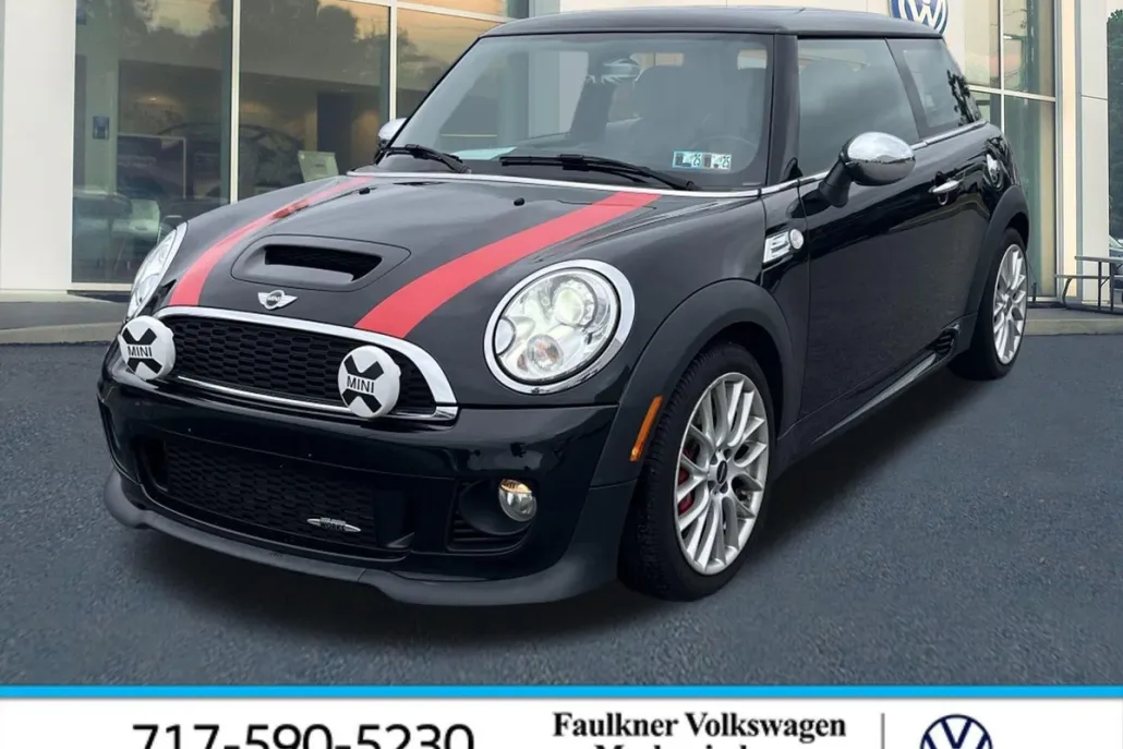 2013 Mini Cooper 2 Door Hardtop photo 1