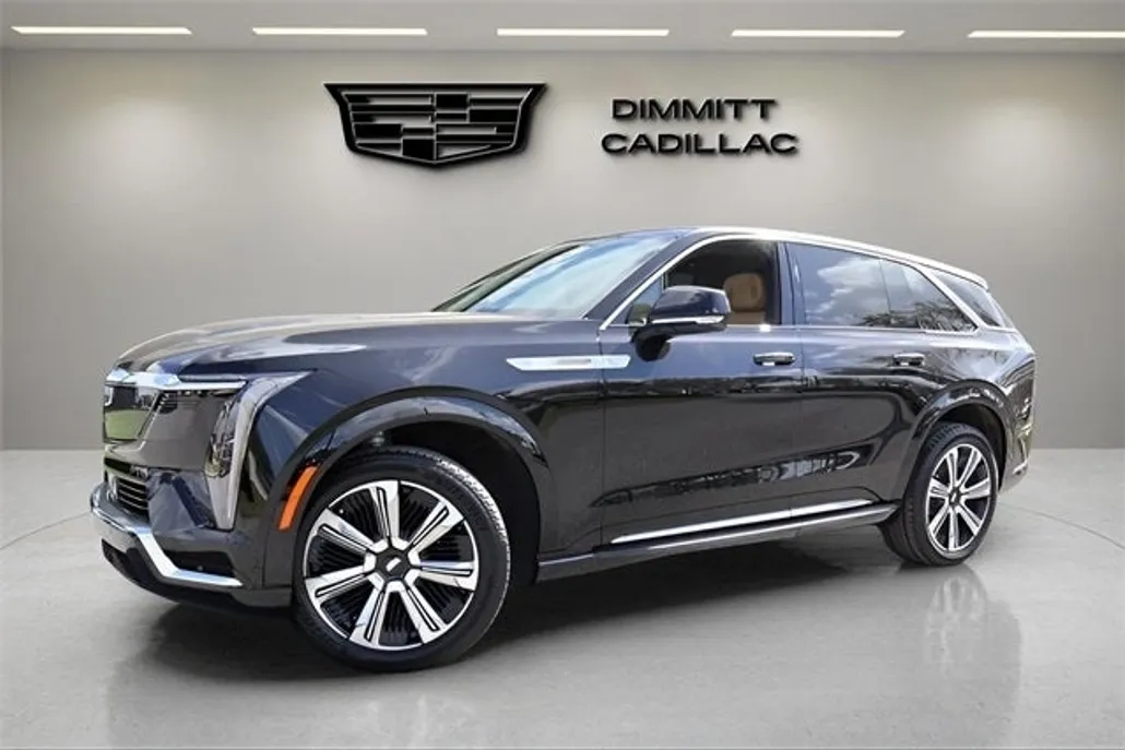 2025 Cadillac Escalade IQ Luxury photo 1