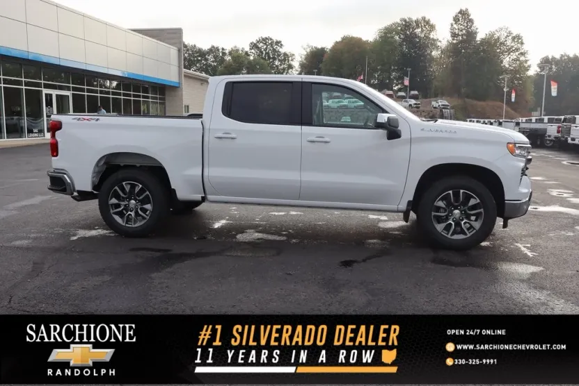 2026 Chevrolet Silverado 1500 LT photo 1