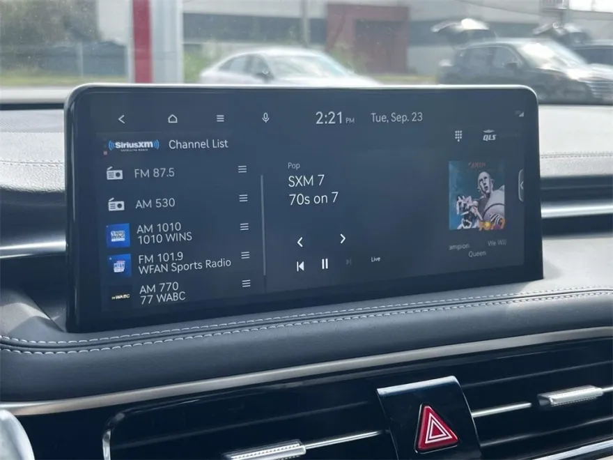 2025 Genesis G70 3.3T Sport Advanced photo 24