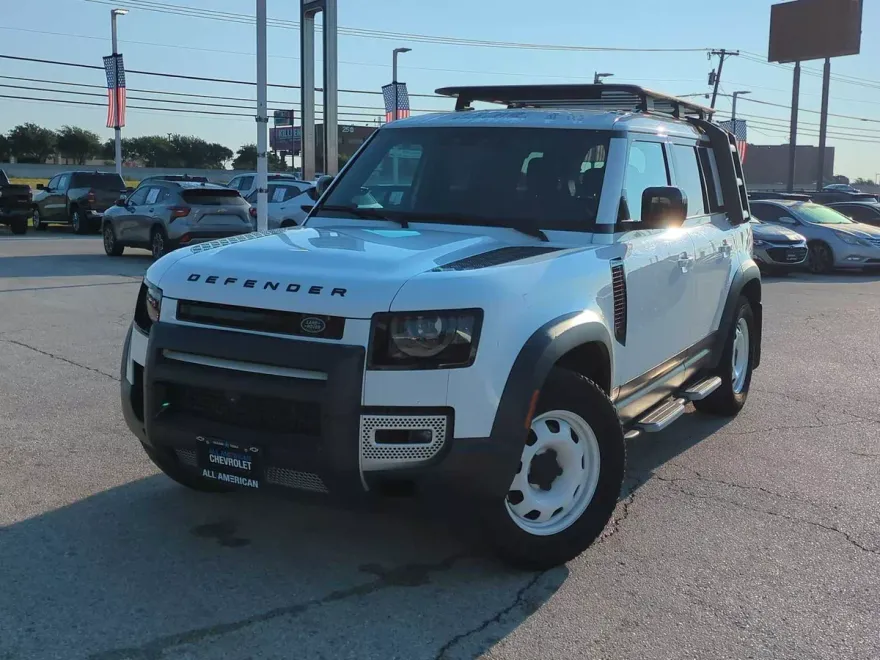 2023 Land Rover Defender S photo 1