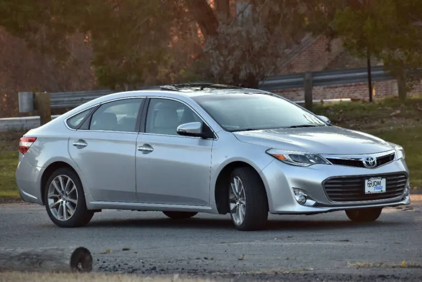 2014 Toyota Avalon XLE Touring photo 1