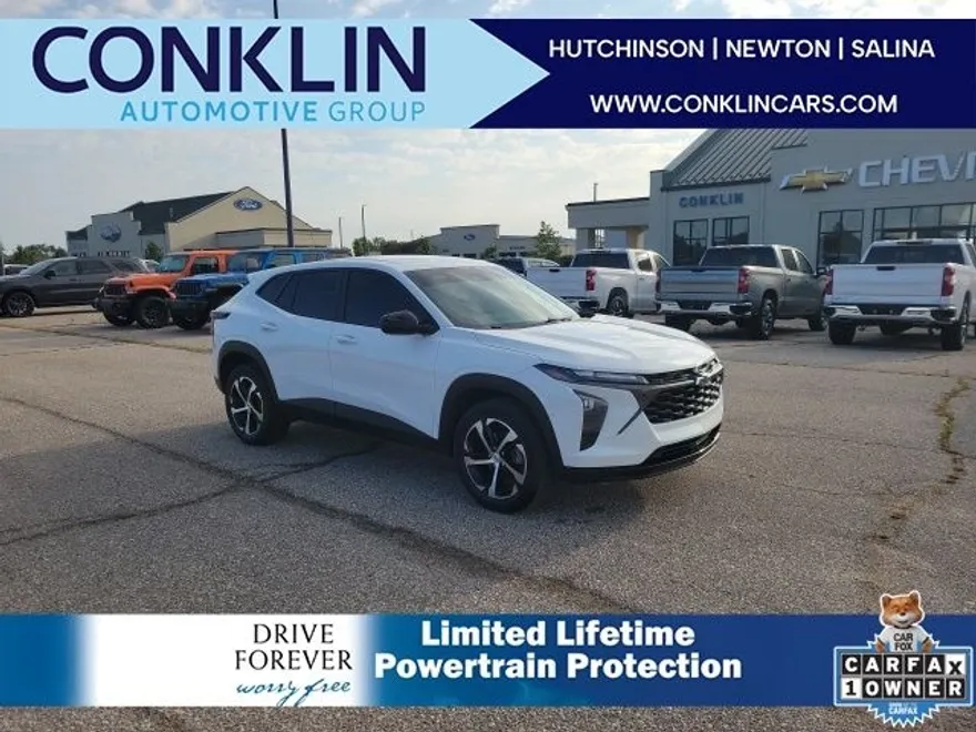 2024 Chevrolet Trax photo 1