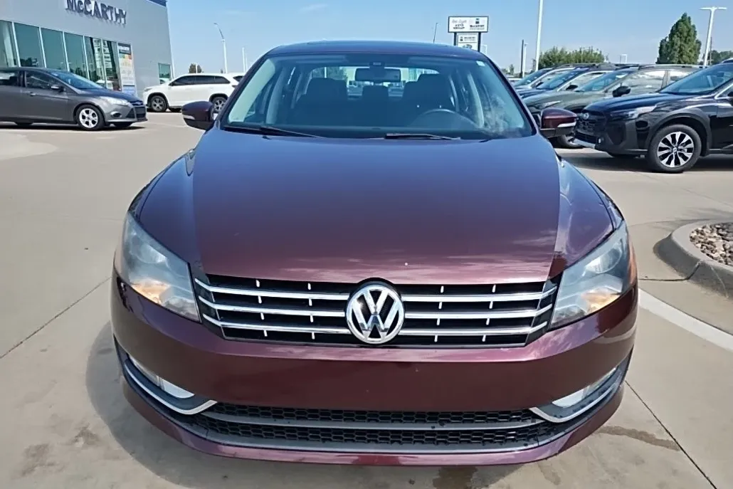 2013 Volkswagen Passat TDI SE photo 1