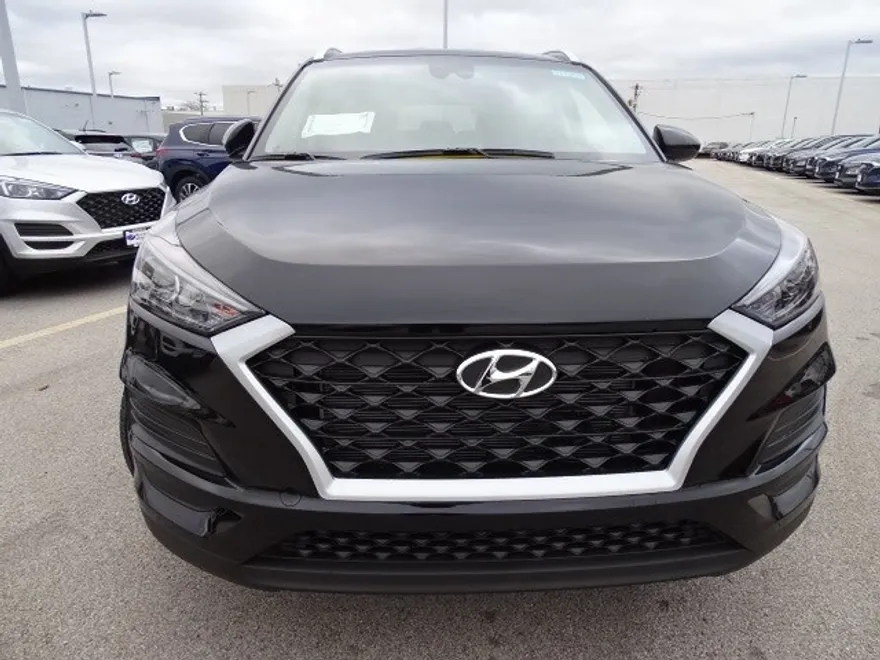 2020 Hyundai Tucson Value photo 3