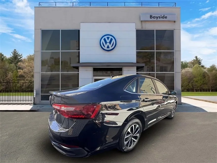 2022 Volkswagen Jetta 1.5T S photo 1