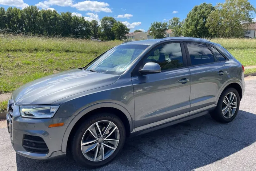 2017 Audi Q3 Premium photo 1
