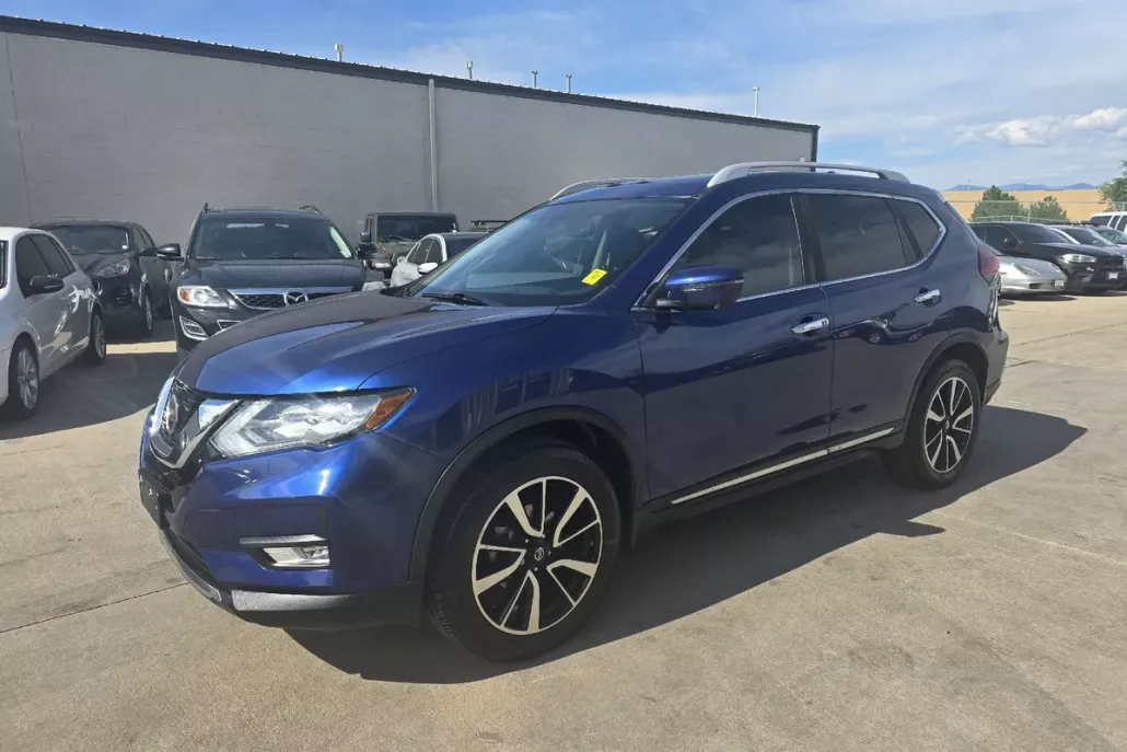 2019 Nissan Rogue SL photo 1