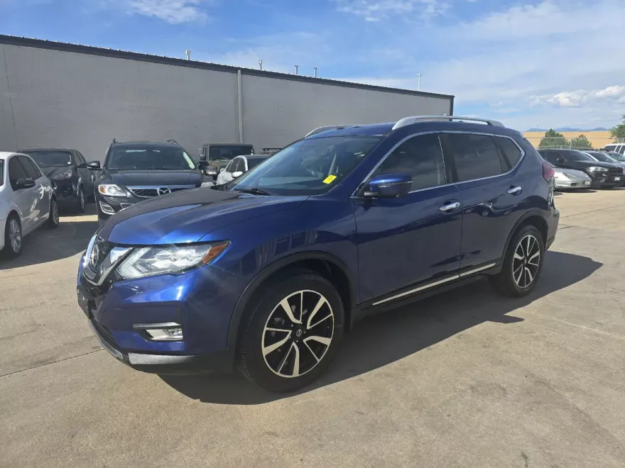 2019 Nissan Rogue SL photo 1