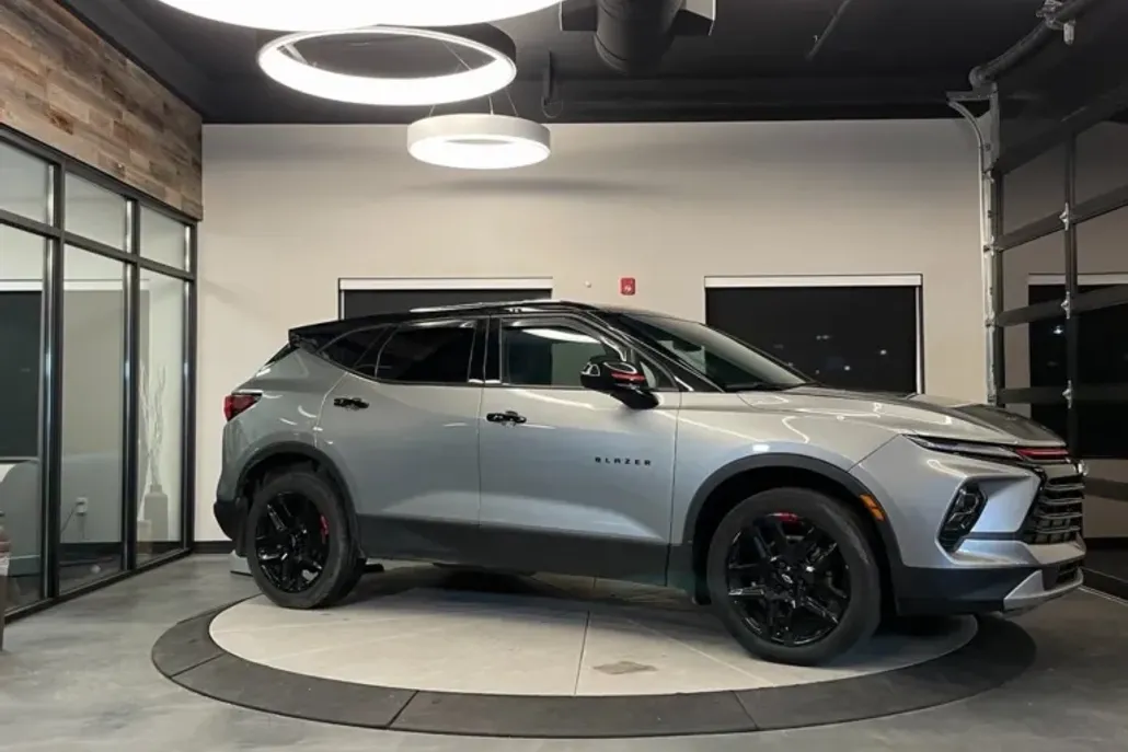 2023 Chevrolet Blazer photo 1
