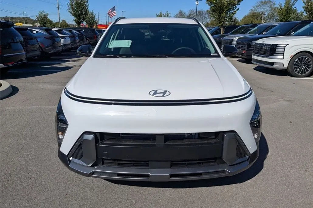 2026 Hyundai Kona SEL photo 1