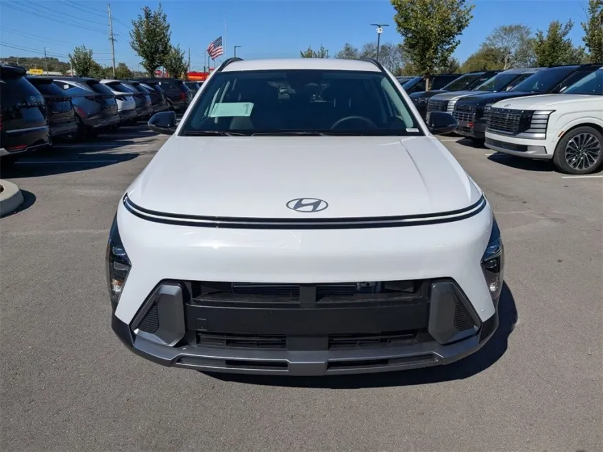 2026 Hyundai Kona SEL photo 1