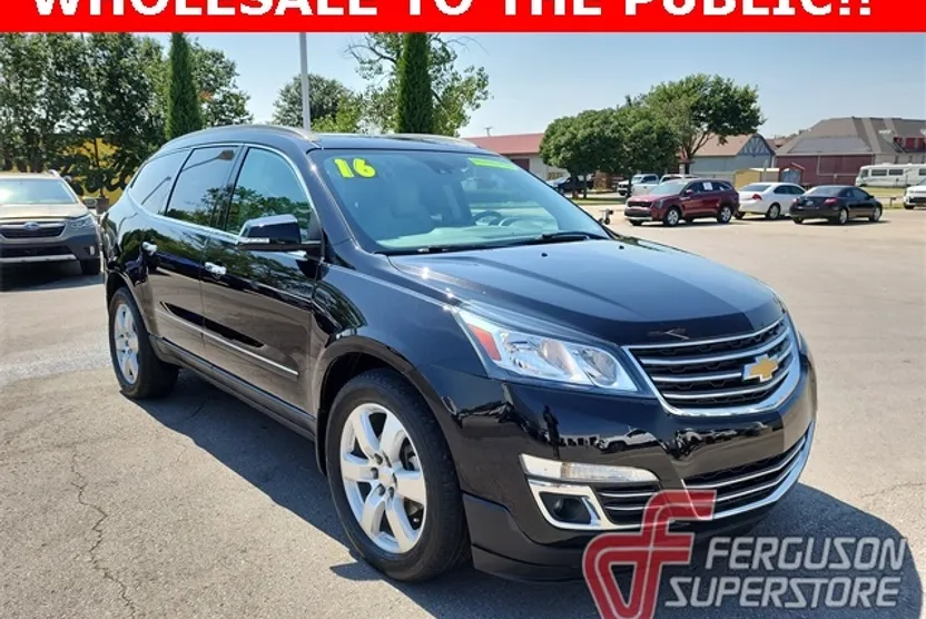 2016 Chevrolet Traverse LTZ photo 1