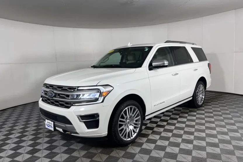 2023 Ford Expedition Platinum photo 1