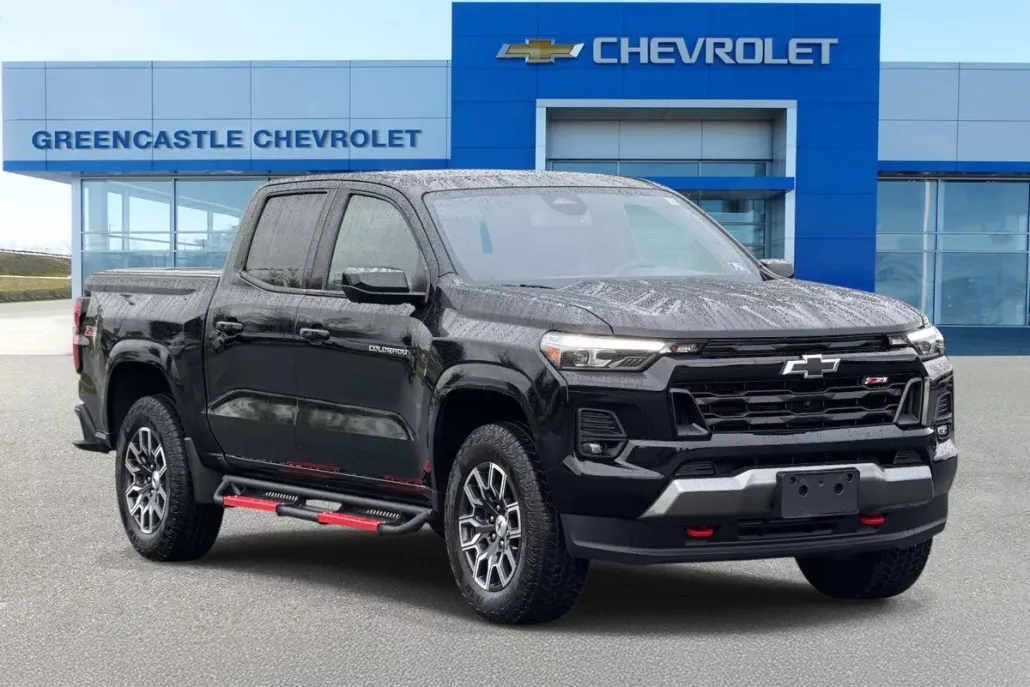 2023 Chevrolet Colorado Z71 photo 1