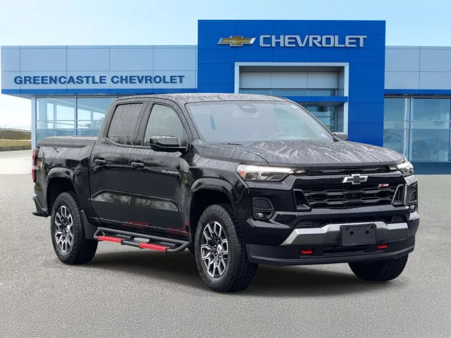 2023 Chevrolet Colorado Z71 photo 1