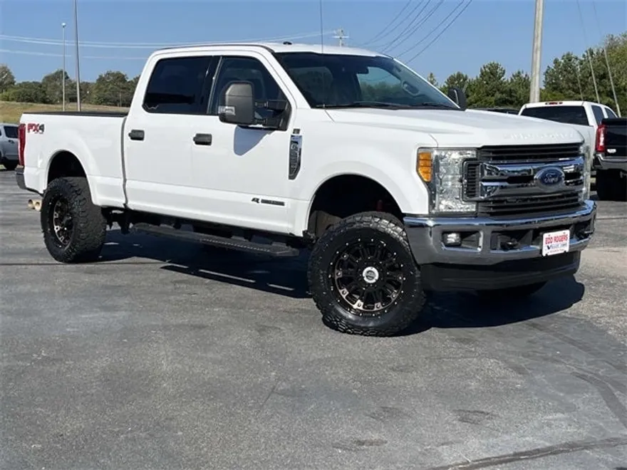 2017 Ford F-250 photo 1