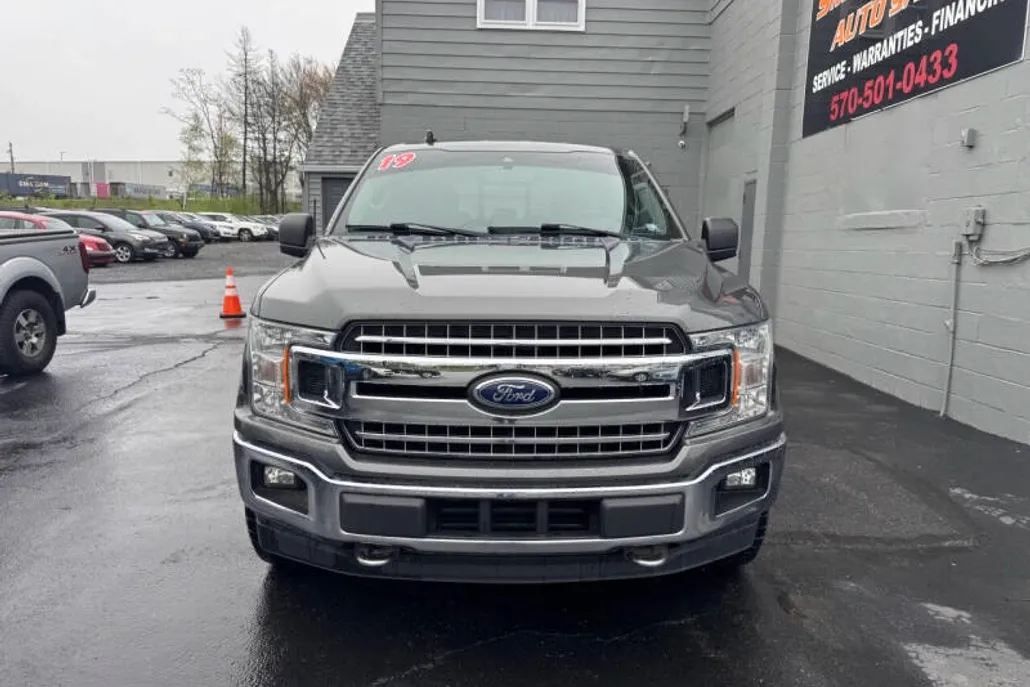 2019 Ford F-150 XLT photo 1