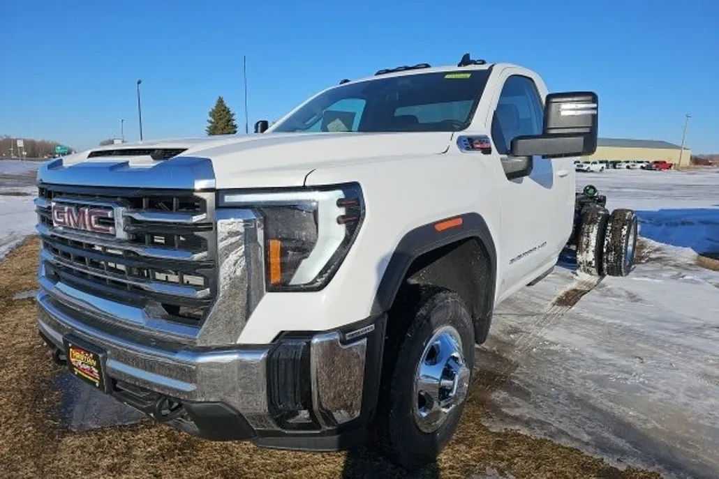 2025 Gmc Sierra 3500 HD SLE photo 1