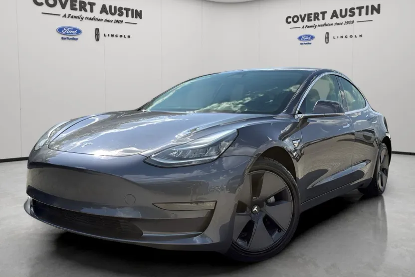 2019 Tesla Model 3 Long Range photo 1