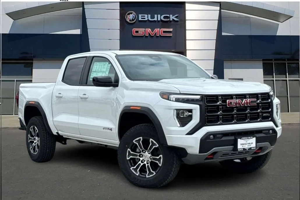 2025 Gmc Canyon AT4 photo 1