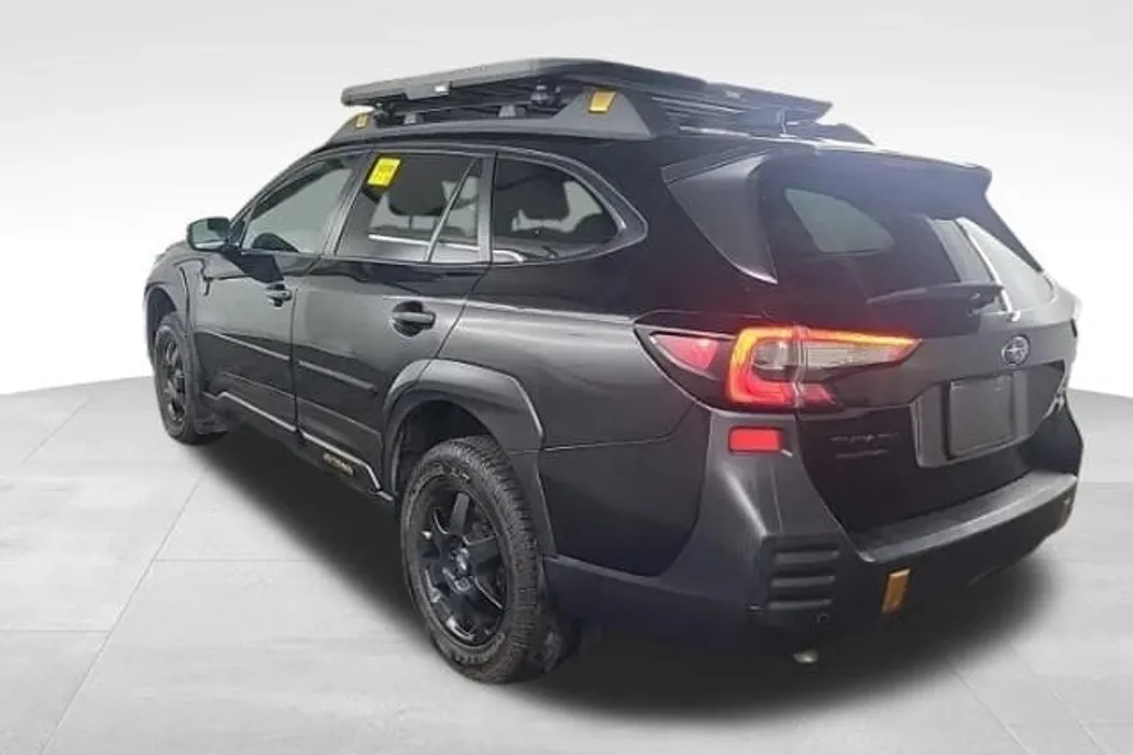 2022 Subaru Outback Wilderness photo 1