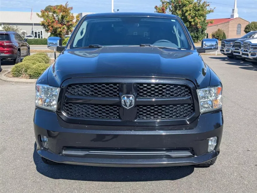 2019 Ram 1500 Classic Express photo 1