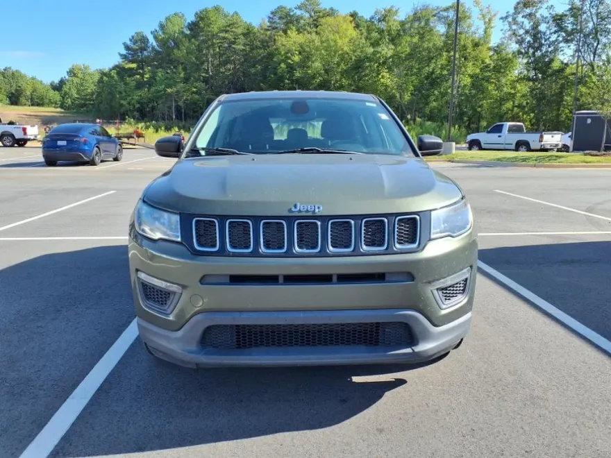 2019 Jeep Compass Sport photo 1