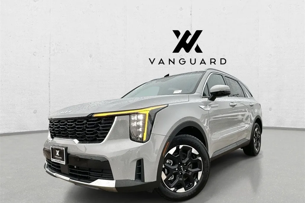 2025 Kia Sorento S photo 1