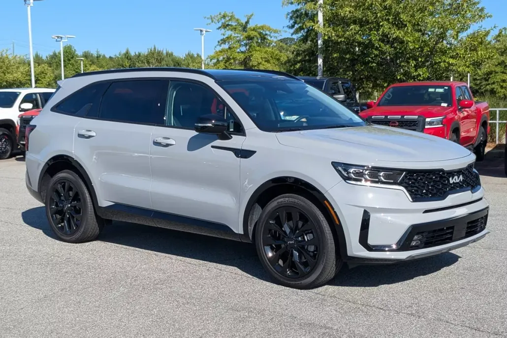 2023 Kia Sorento SX photo 1
