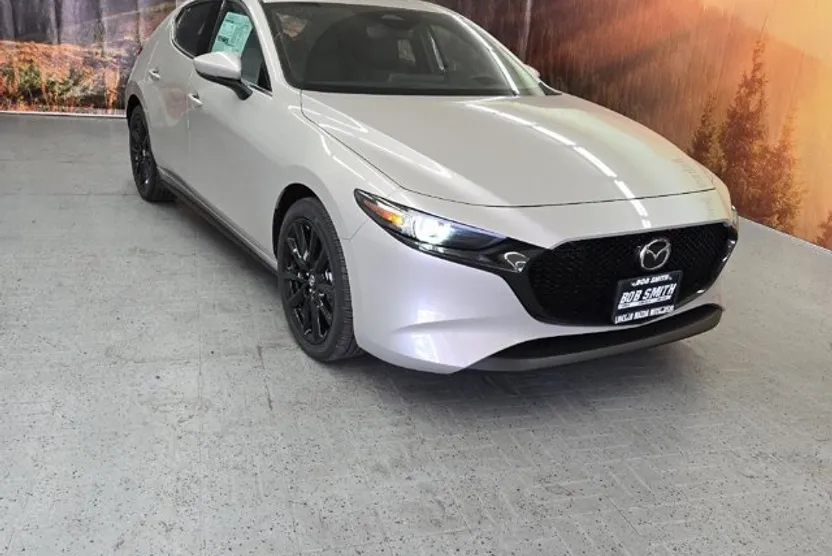 2025 Mazda Mazda3 Hatchback 2.5 s Premium photo 1