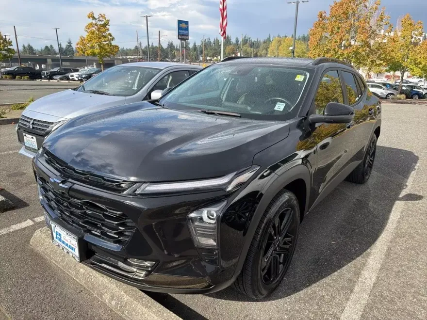 2024 Chevrolet Trax ACTIV photo 1