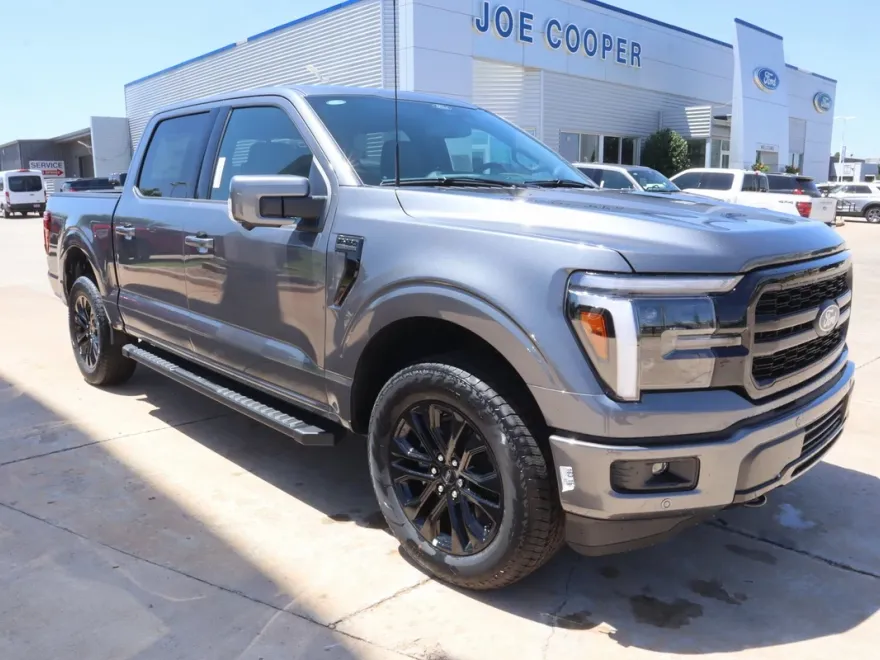 2025 Ford F-150 Lariat photo 1