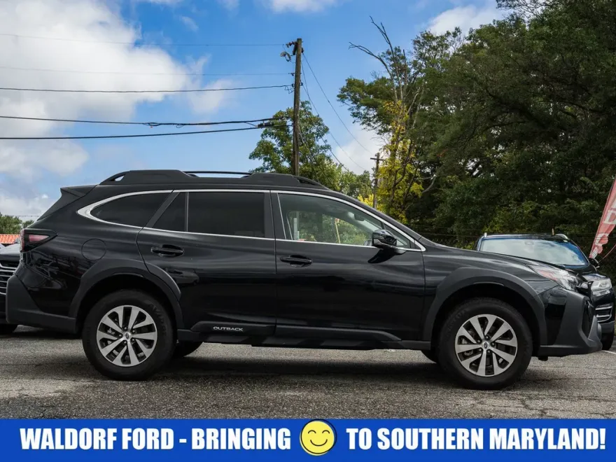 2024 Subaru Outback Premium photo 1